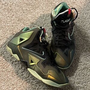 Nike LeBron 11’s - Kings Pride